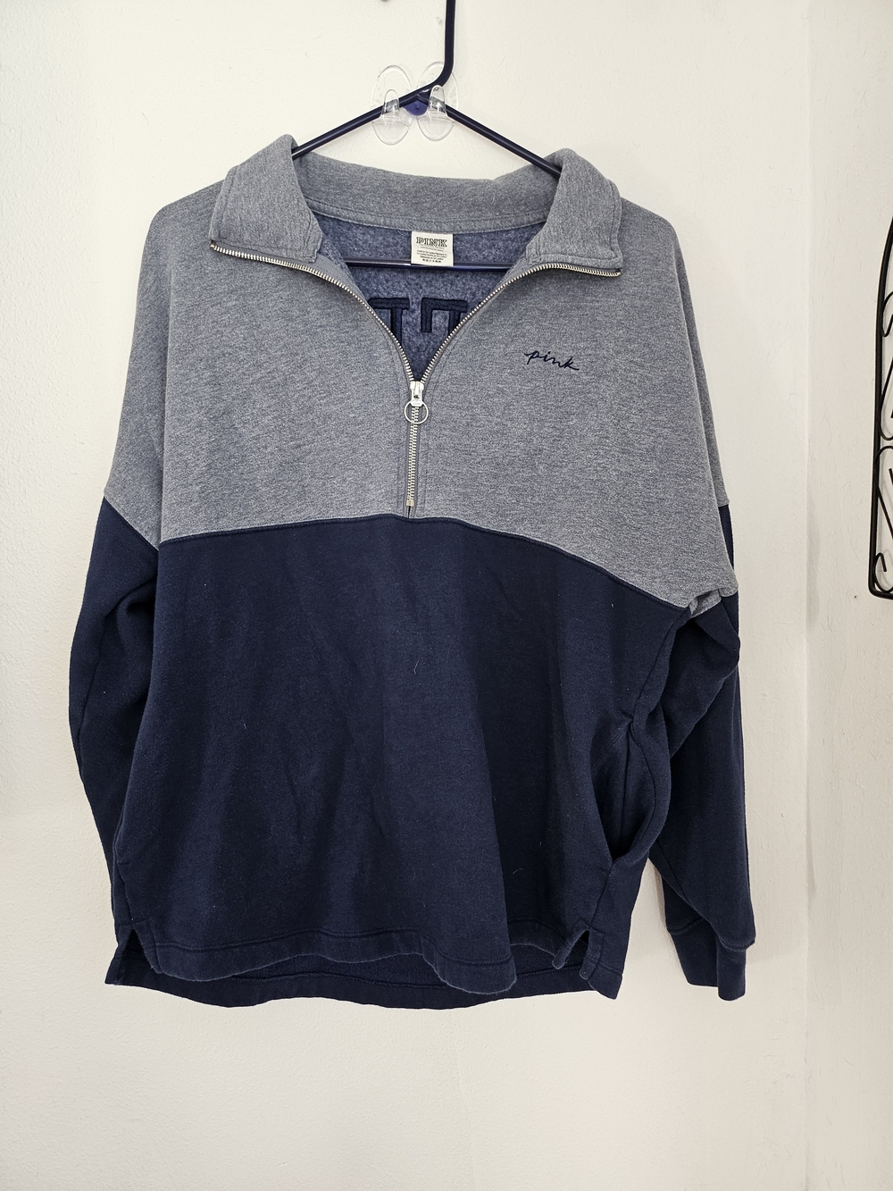 PINK Victoria's Secret Gray and Navy Half-Zip Pullover W/ Pockets Fall Ready